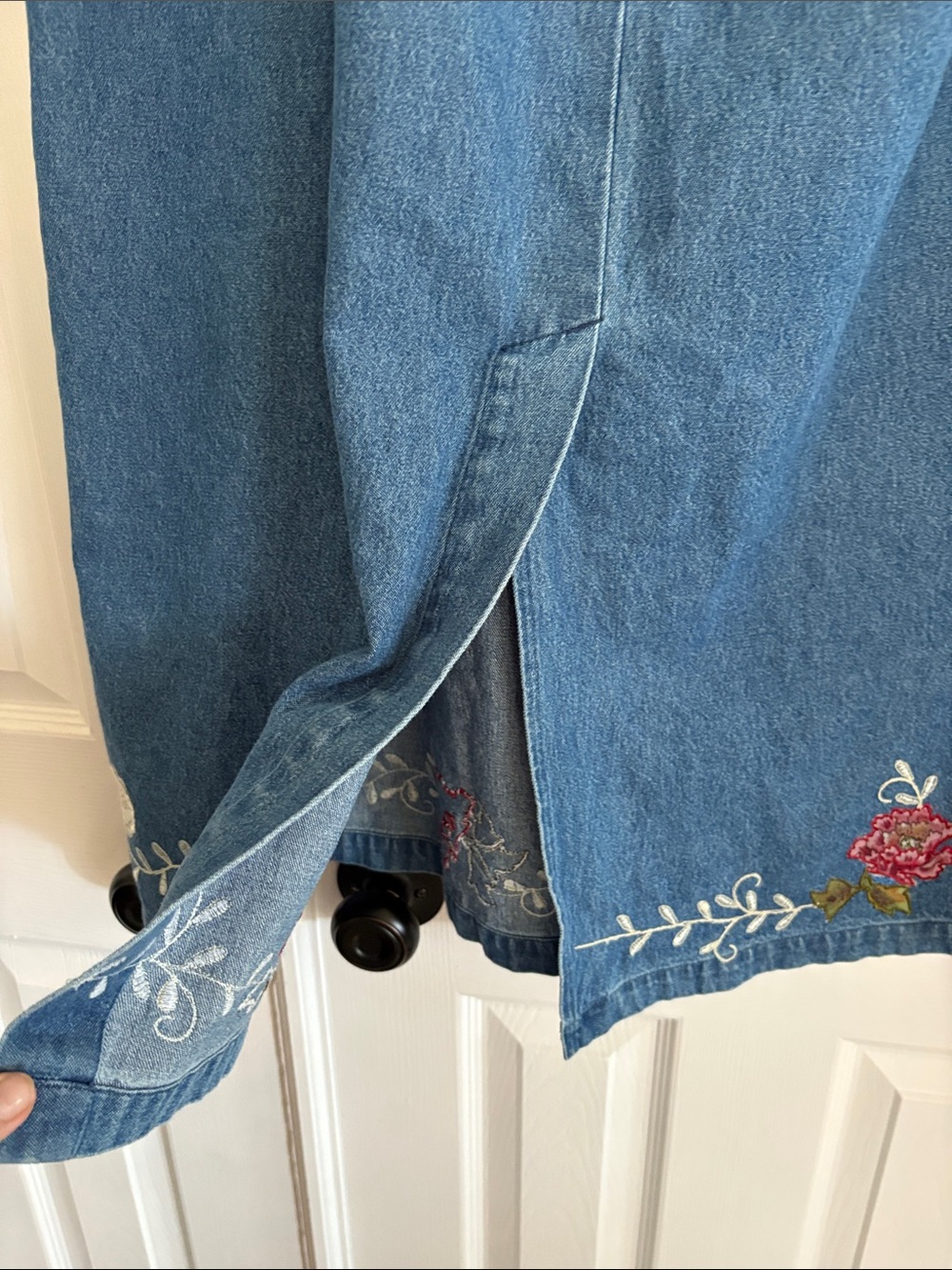 Denim & Co. Vintage Cottagecore Embroidered Blue Denim Maxi Skirt Plus size 2X - Picture 8 of 9